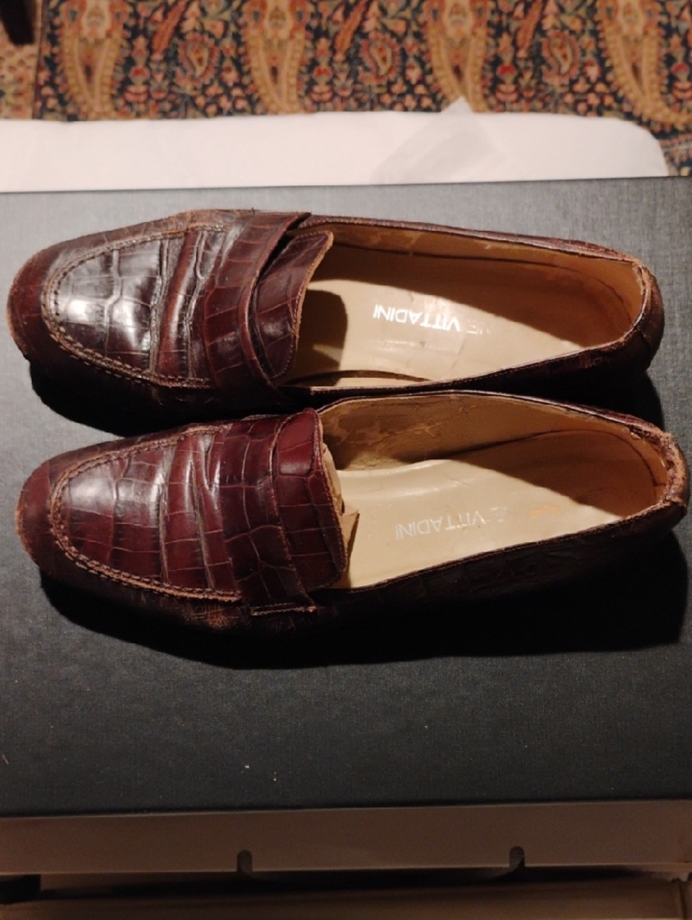 Adrienne Vittadini Women’s Brown Croc-Embossed Leather Loafers 8